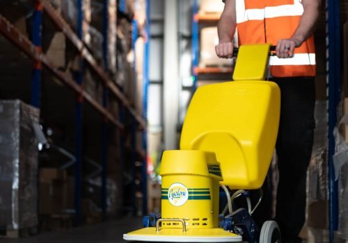 Cimex-Cyclone-in-use-2